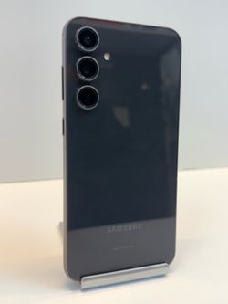 Samsung Galaxy S24 128gb. ( Fully Unlocked Phone)