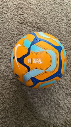 Nike Pitch 2024/2025 Soccer Ball