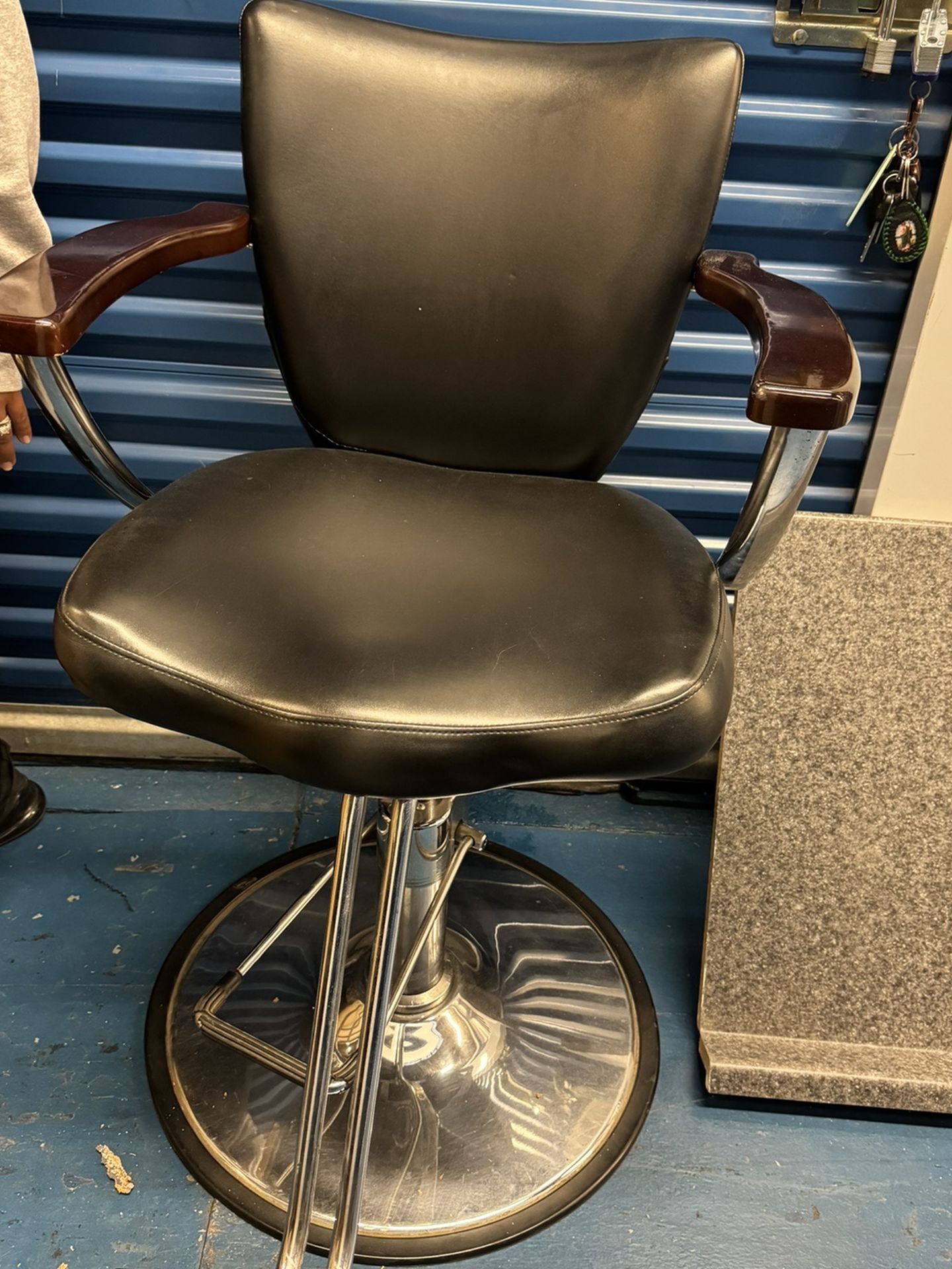 Salon Chair 