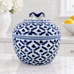 Vintage Blue White Ceramic Lidded Ginger Jar Made Thailand 5.5” Covered Jar