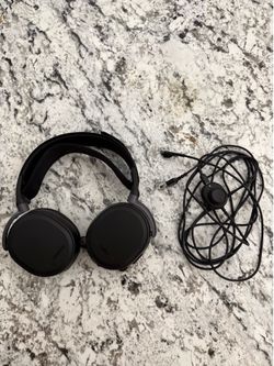 Steelseries Arctis Pro (Wired) PC & PS4