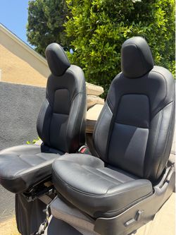 Tesla Model 3 2023 OEM Black Front Seats