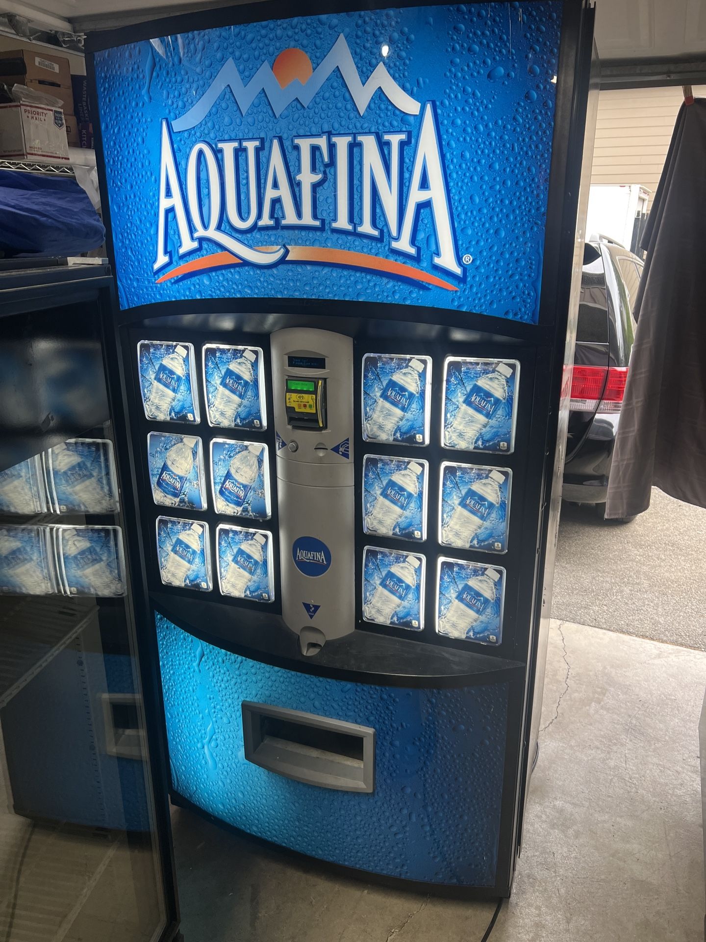 Aquafina Vending Machine Vendo V630