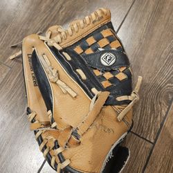 Franklin Left-handed Baseball Glove 