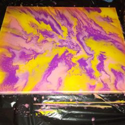 Acrylic pouring