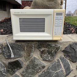 Sharp Carousel Microwave 