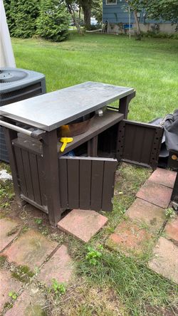 Outdoor prep counter