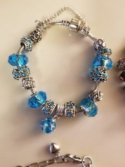 Ladies Charm Pendant Bracelet NEW