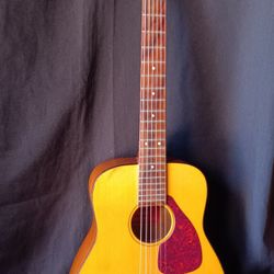Yamaha JR. 1/2 Size Guitar 
