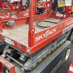 2014 Skyjack 19’ Scissor Lifts 