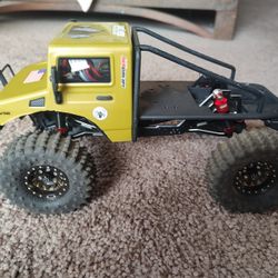Hobby Plus Trail Hunter Rock Crawler 