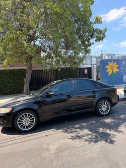 Volvo S40 Black 4-Door Sedan