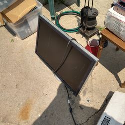 Large Dell Computer Monitor