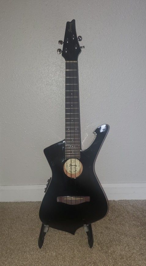 Ibanez Iceman UICT10 Acoustic-Electric Tenor Ukulele