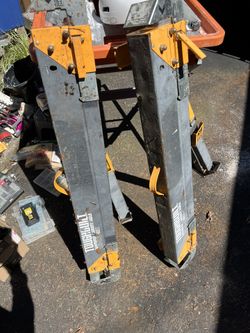 Sawhorse Table. 2 Legs