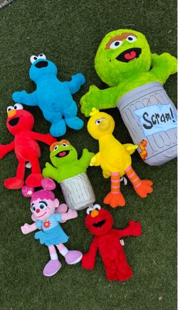 Sesame Street Plushies Stuff animals and tickle me Elmo
