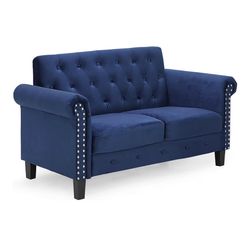 Love Seat! New In Box 