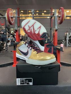 Kobe 4 Proto “Gold Medal”