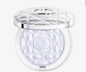 Forever Couture Luminizer Highlighter Compact