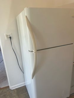 Frigidaire white refrigerator