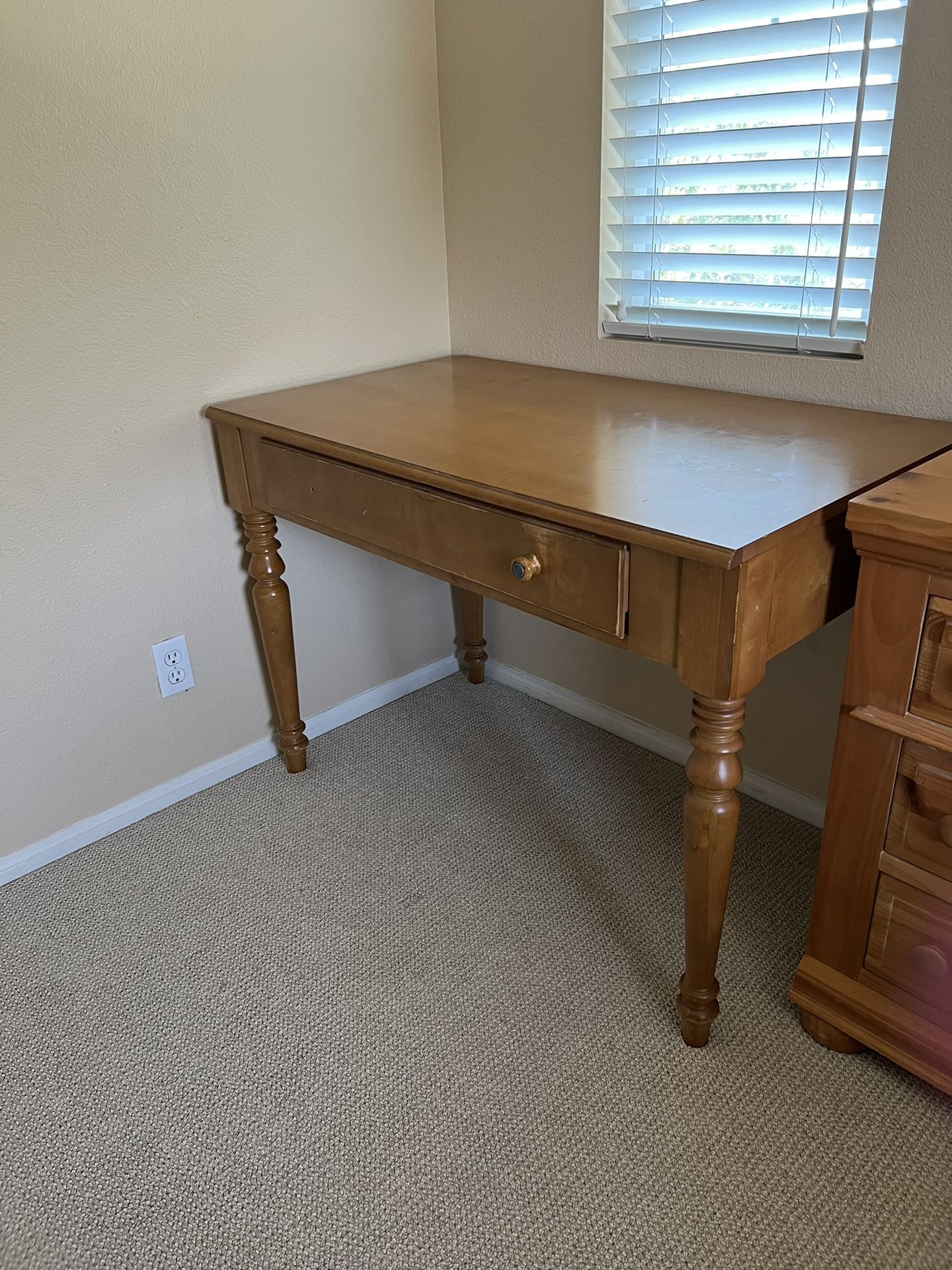 Ethan Allen Wood Desk