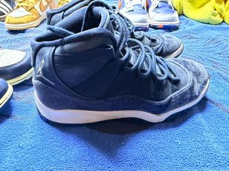 Jordan’s size 2.5 youth