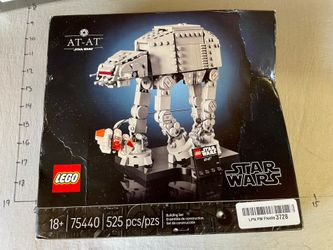 Lego Star Wars AT-AT (75440) imperial walker damaged box