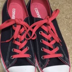 Women’s Size 8 Converse Major Cross Streets Power & Higley