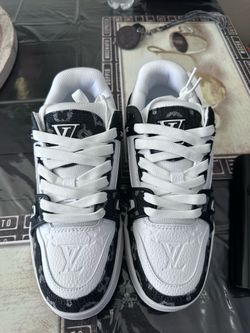 Tenis shoes