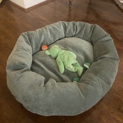 Majestic Pet Green Dog Bed