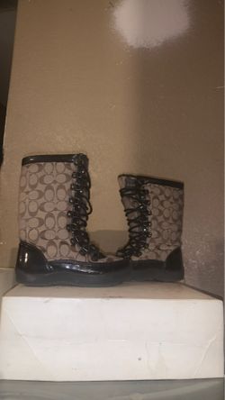 Like new coach boots