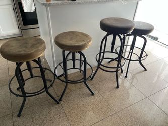 4 kitchen stools