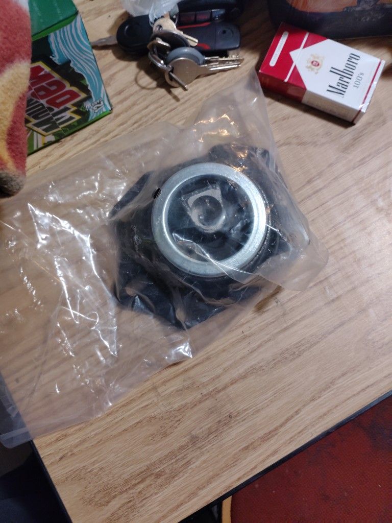 2005 Pt Cruiser Motor Mounts New