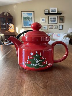 Waechtersbach Christmas Teapot with Sugar and Creamer