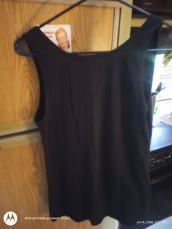 Maryland Monroe black tank shirt size large  woman's