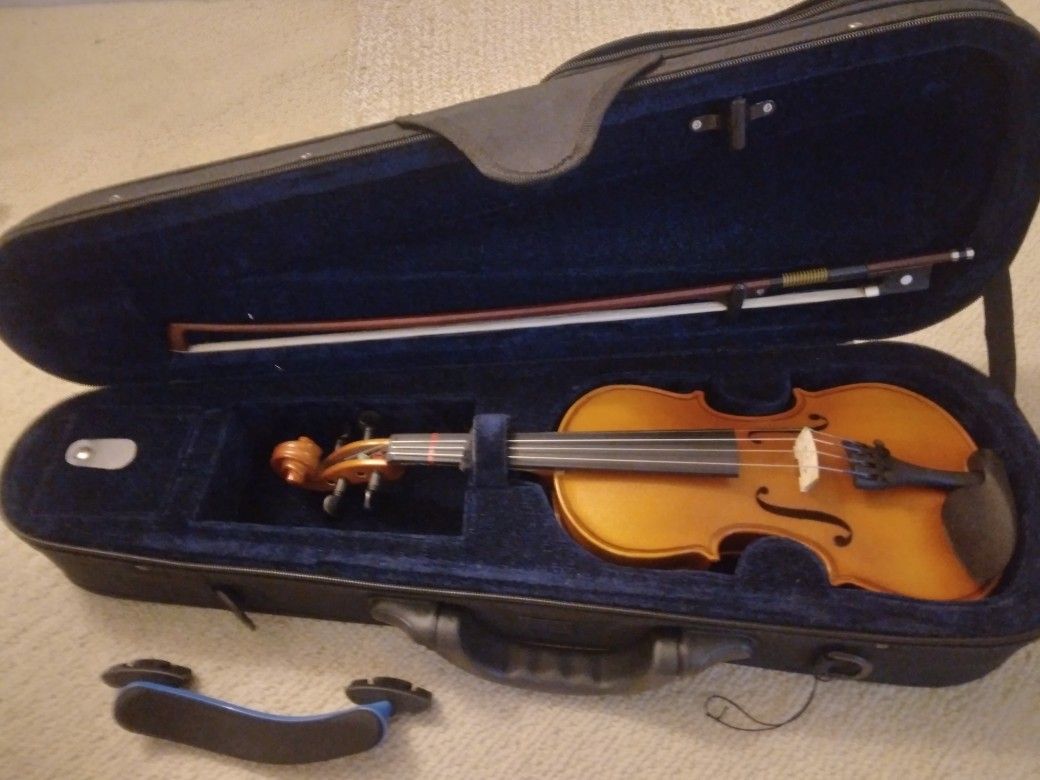 Violin 1/4 With Case