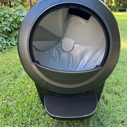 WHISKER LITTER ROBOT 4 VERY CLEAN LIGHTLY USED