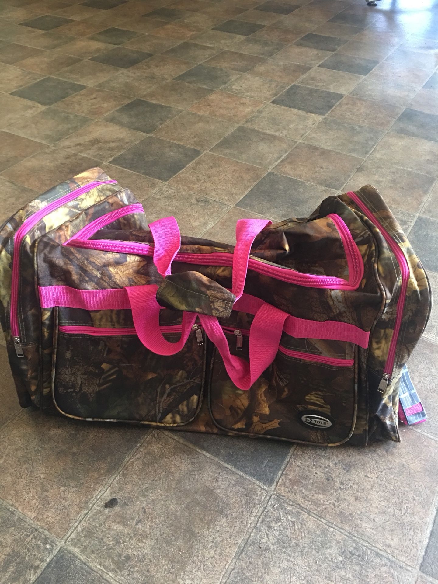 E-Z Tote Hunting Duffle Bag