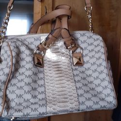 A MK coach Dooney crossbody