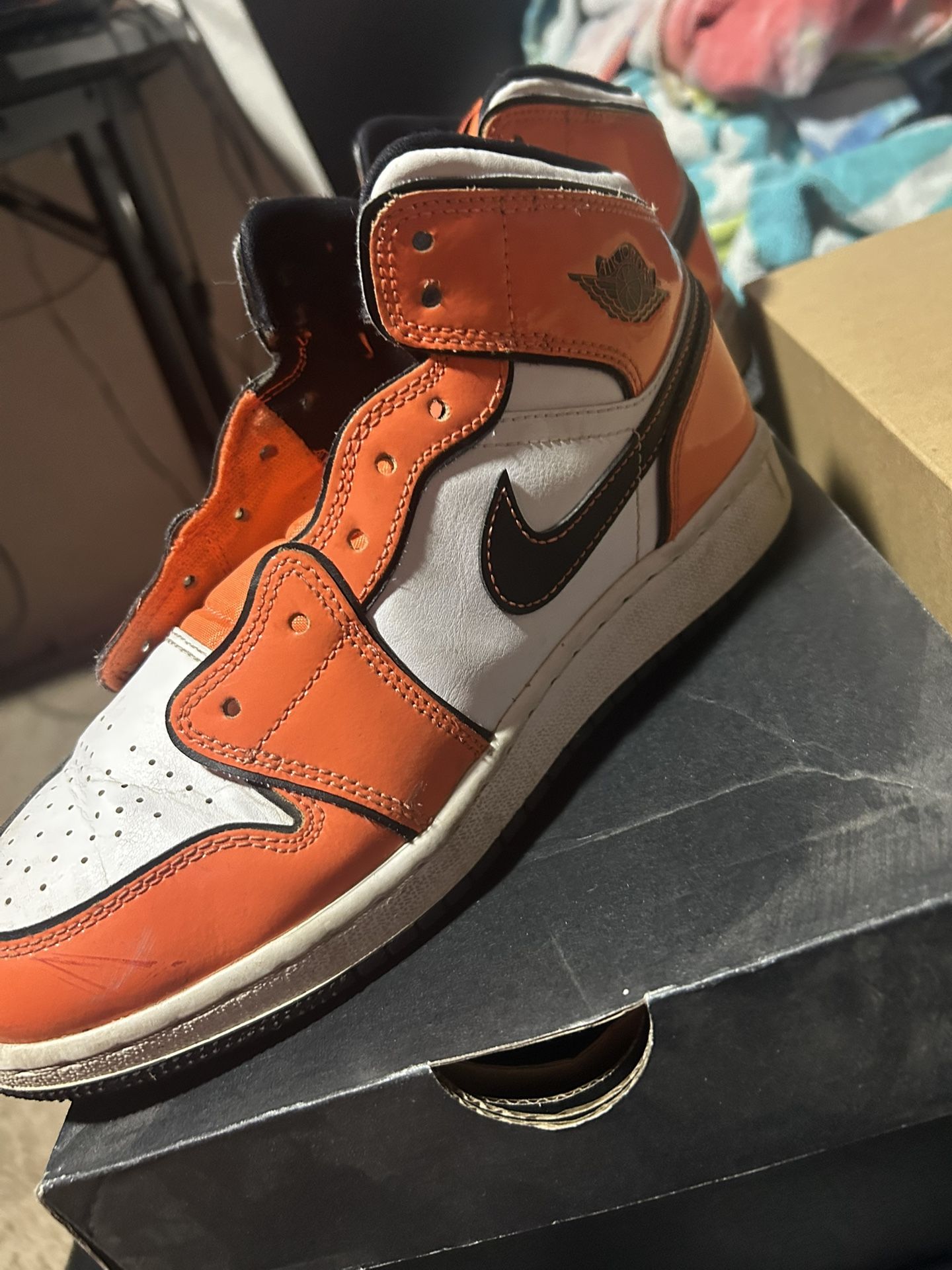 Jordan 1 Retro Orange Turf