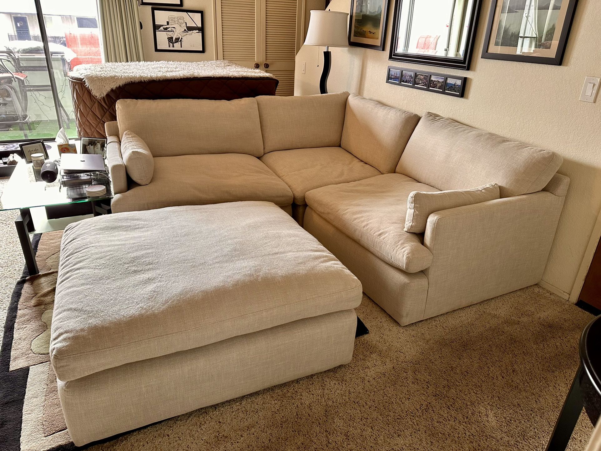 SECTIONAL MODULAR SOFA & OTTOMAN SET