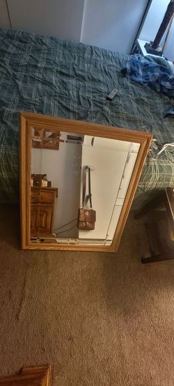 ($5 WEEKEND SPECIAL)   LARGE MIRROR ( 26"×32" )