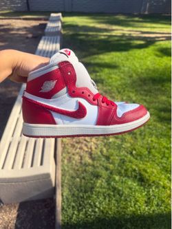 Nike Air Jordan 1 Retro High OG Newstalgia Chenille size 3
