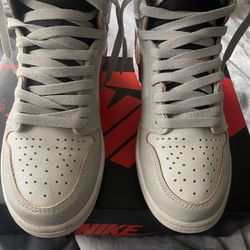Authentic Jordan 1 Retro High OG Defiant SB NYC to Paris