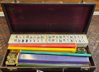 Vintage 1970's Majong Set