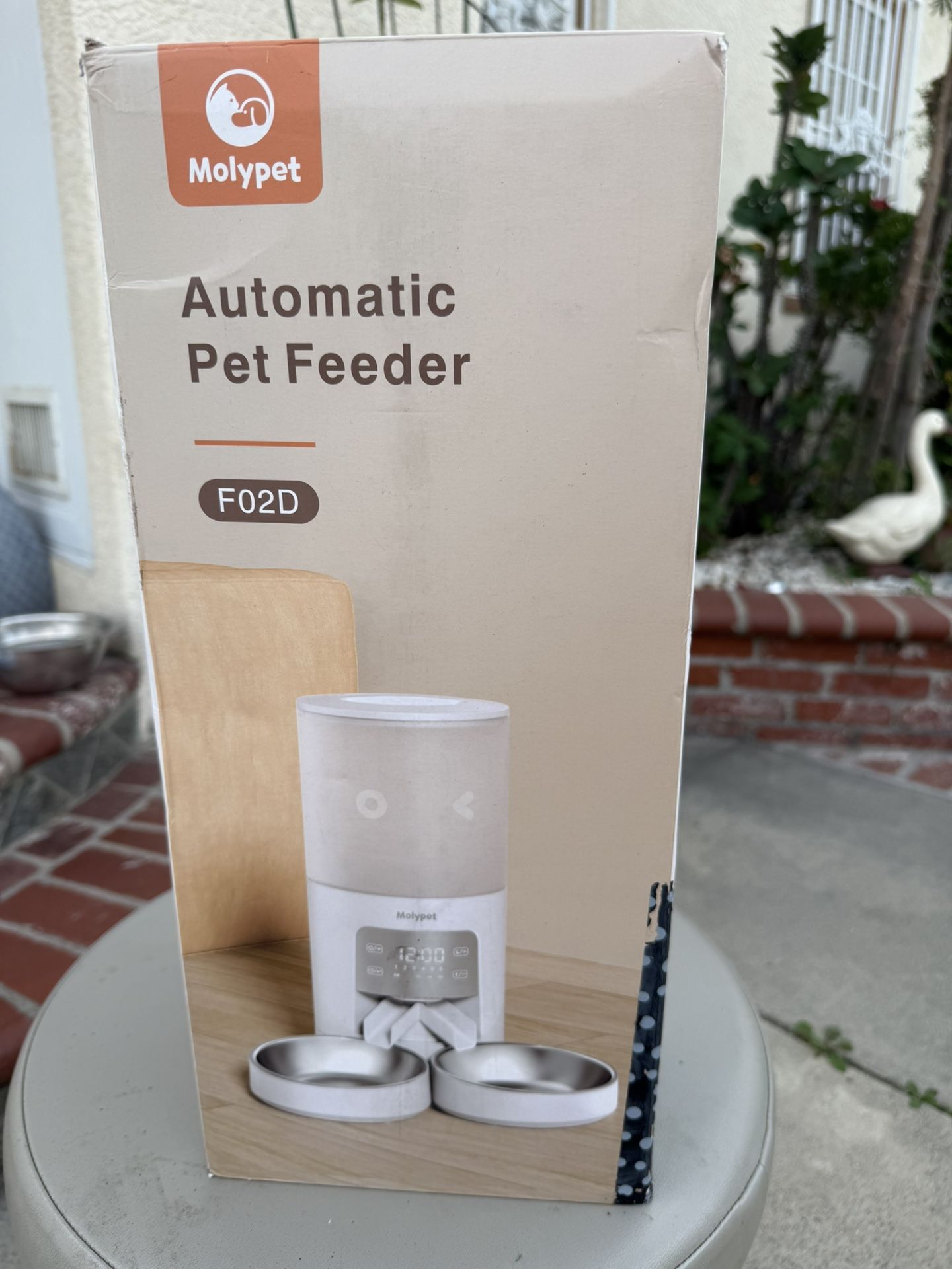 Automatic Pet Feeder