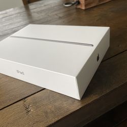 Apple iPad 9th Generation 64GB Space Gray WiFi Cellular EMPTY BOX ONLY (NO IPAD)