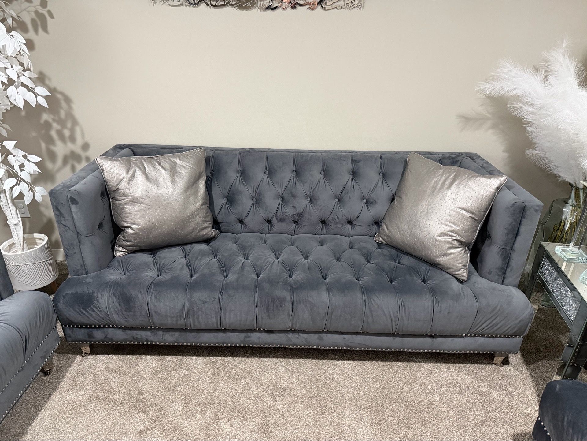 Elegant modern grey 7 piece couch set