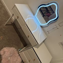 Girls white vanity