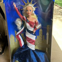 Barbie Statue Of Liberty 1995 FAO Schwarz Exclusive  Mattel 